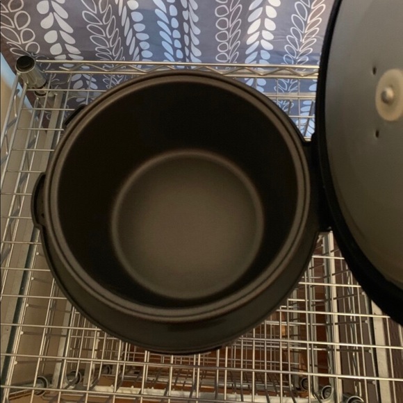 Aroma Rice Cooker - Picture 3 of 6